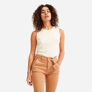 Sleeveless "The Cashmere tank" Everlane sweater in white/cream